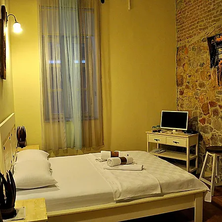 Gizemli Ayvalı
