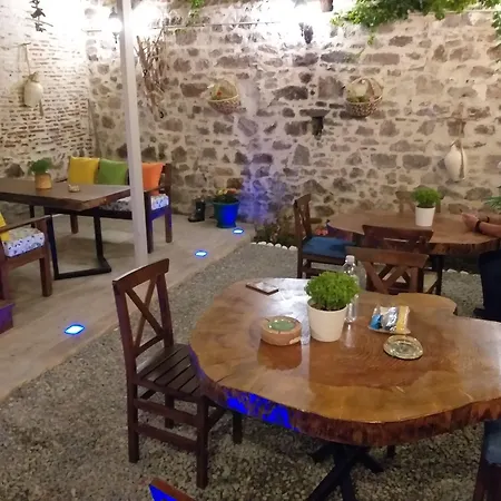 בית אירוח Gizemli Ayvalı